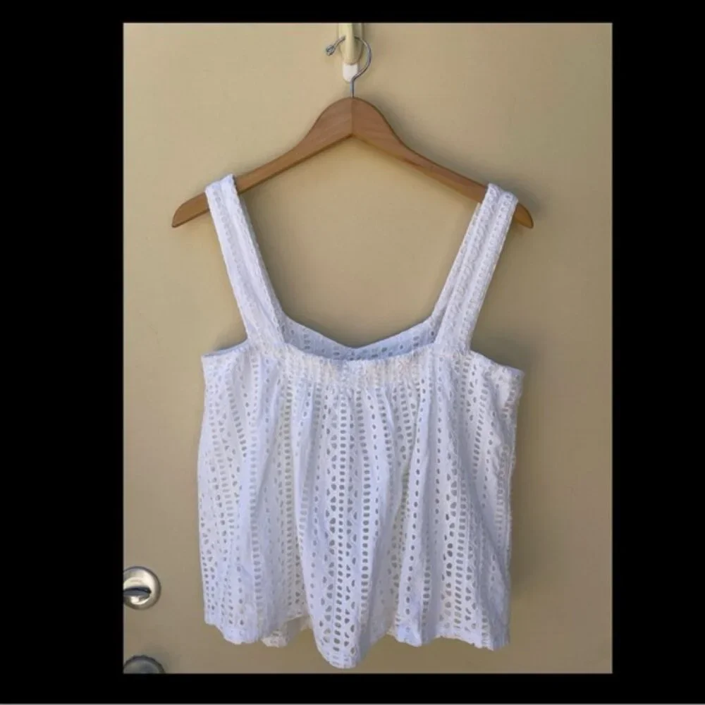 Sundance Sugar Sand White Eyelet PomPom Tank Sz M - Picture 4 of 10